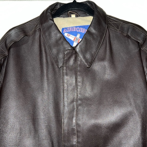 Vintage Airborne Brown Leather Bomber Jacket American Flag Pilot Size Medium - Picture 5 of 7